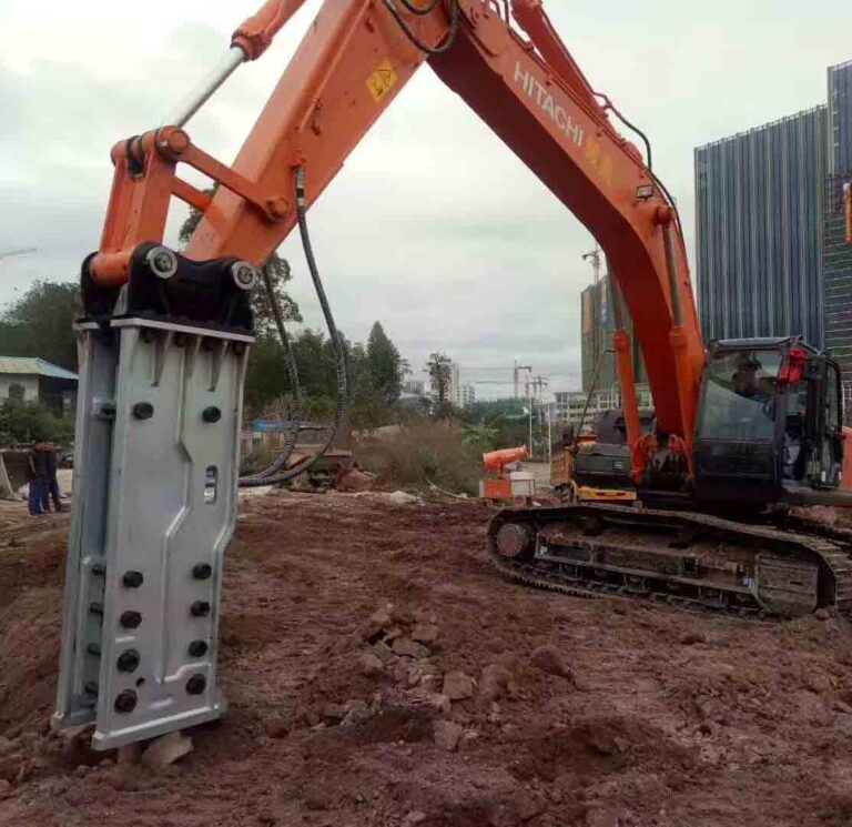 rocka-SK121-big-hydraulic-hammer